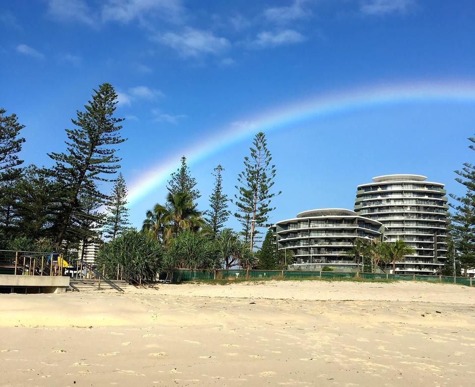 Ambience On Burleigh Beach Lejlighedshotel Gold Coast Eksteriør billede